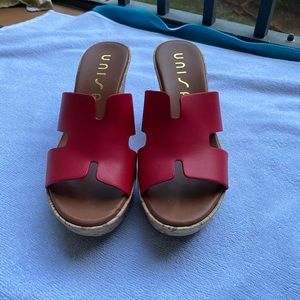Unisa size 7 slip on wedge